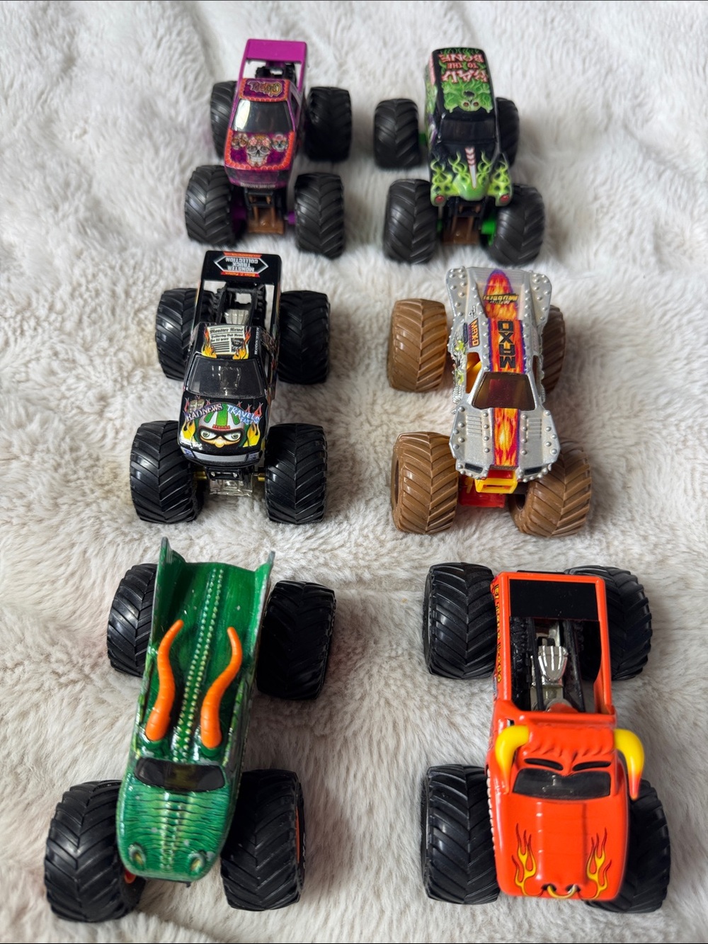 Monster Jam Trucks Bundle of 6